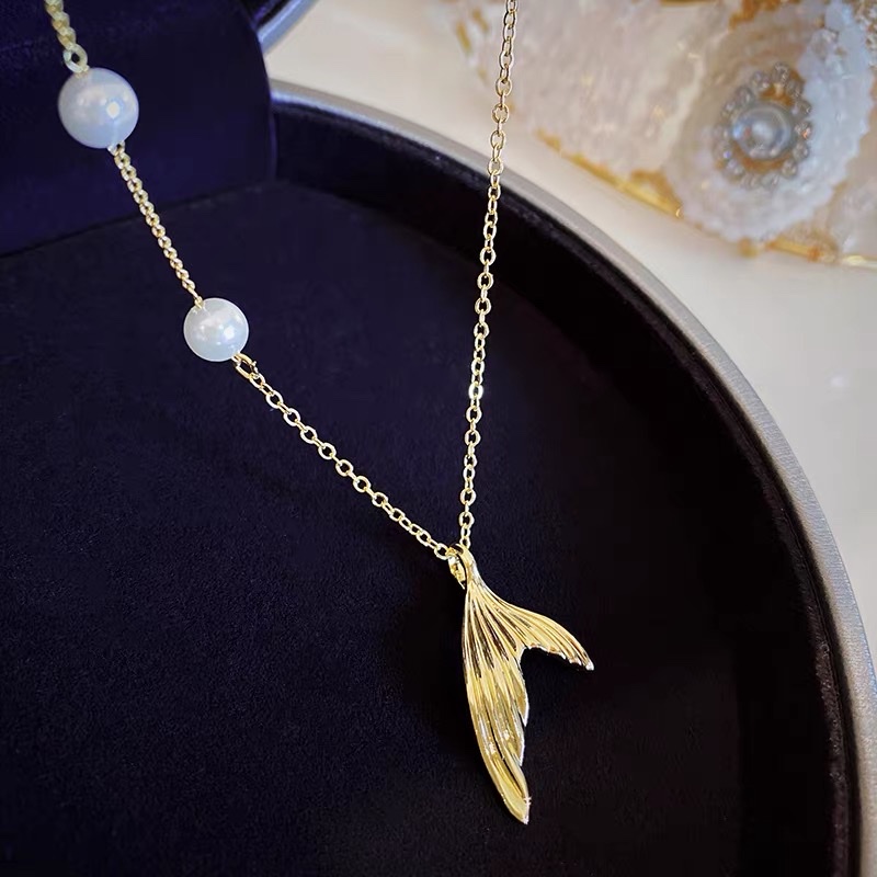 Fishtail lucky necklace, women's collarbone chain, elegant, light luxury, niche and simple accessory, Jieya steel jewelry Specification image