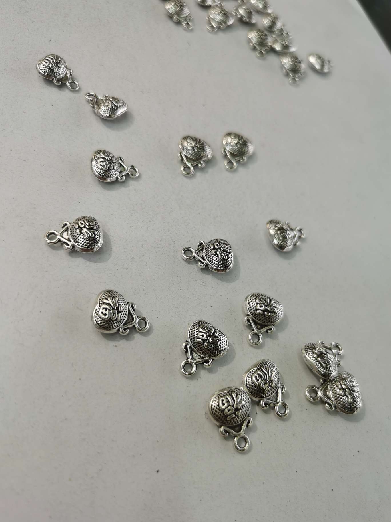 Zinc alloy Zn-4262 for jewelry accessories details Picture