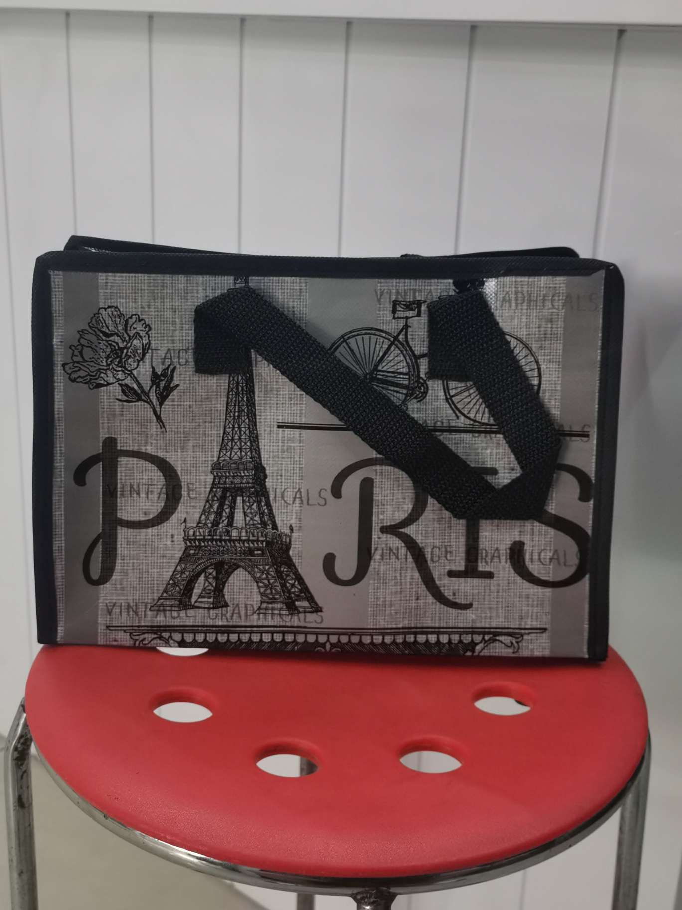 The original manufacturer offers a wide variety of patterns. You can freely choose woven bags, moving bags, luggage bags, clothes storage bags, and waterproof cotton quilt storage bags for home storage. These are your ideal choices detail image 2