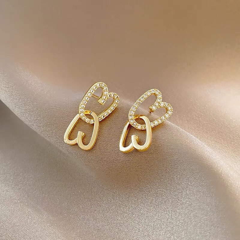 Star the same rhinestones shining personality new temperament love 🧡 earrings