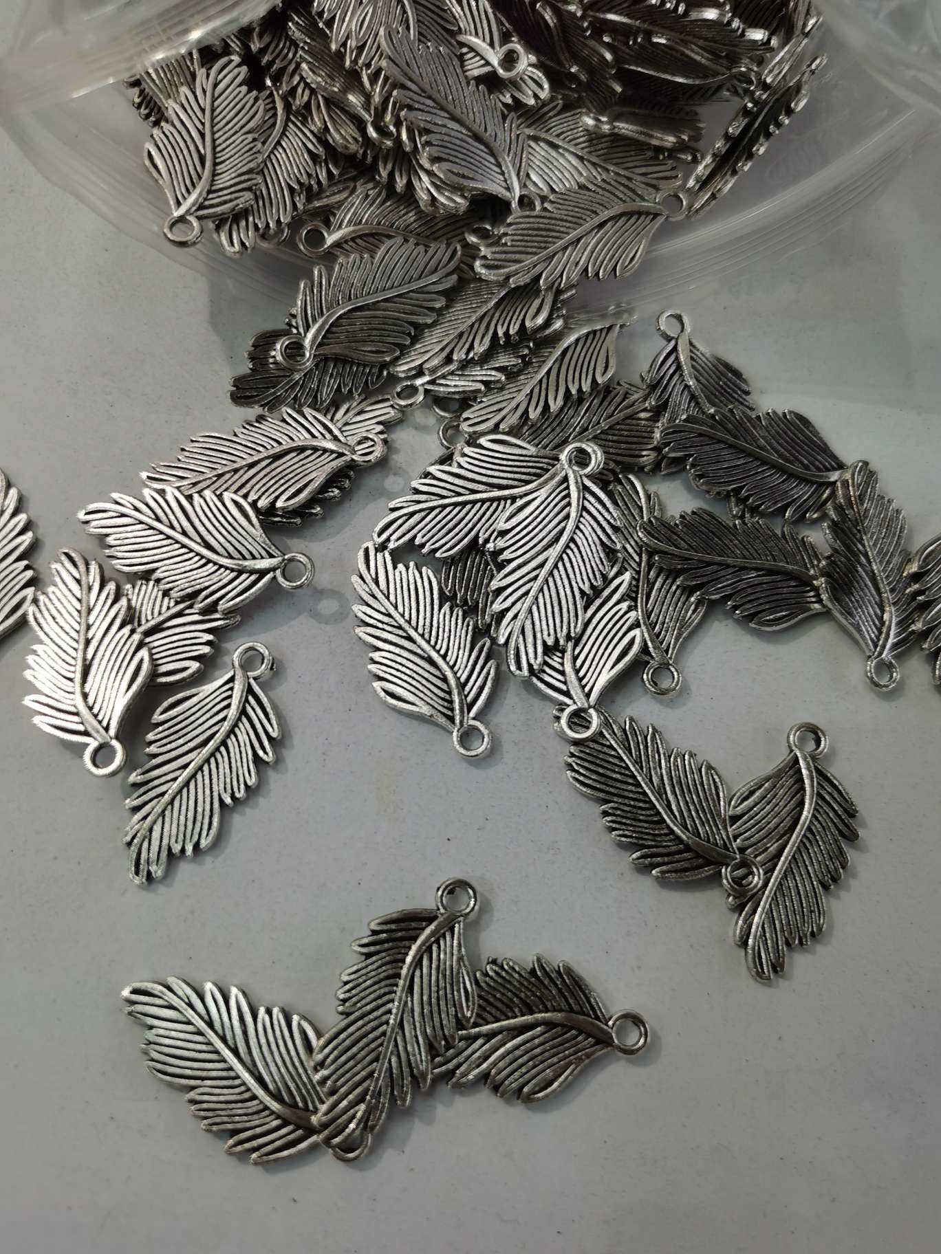 Zinc alloy Zn-3556 for jewelry accessories Application Scenario