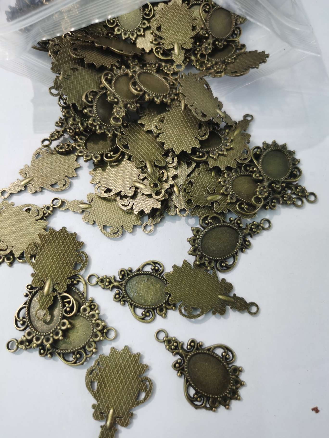 Zinc alloy Zn-3322 for jewelry accessories Item Picture