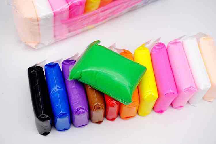"Super Light Clay Children's Early Childhood Education 12-color set: Buy one and get one free. Application Scenario