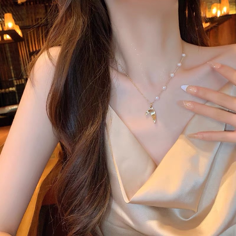 Fishtail lucky necklace, women's collarbone chain, elegant, light luxury, niche and simple accessory, Jieya steel jewelry details Picture