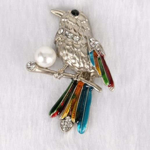 European and American temperament Korean version of fashionable accessories shirt suit bird lapel pin brooch coat shirt