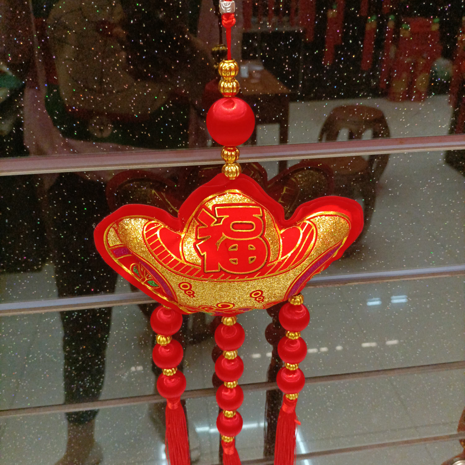 New products from the ethnic style manufacturer are sold directly for celebration