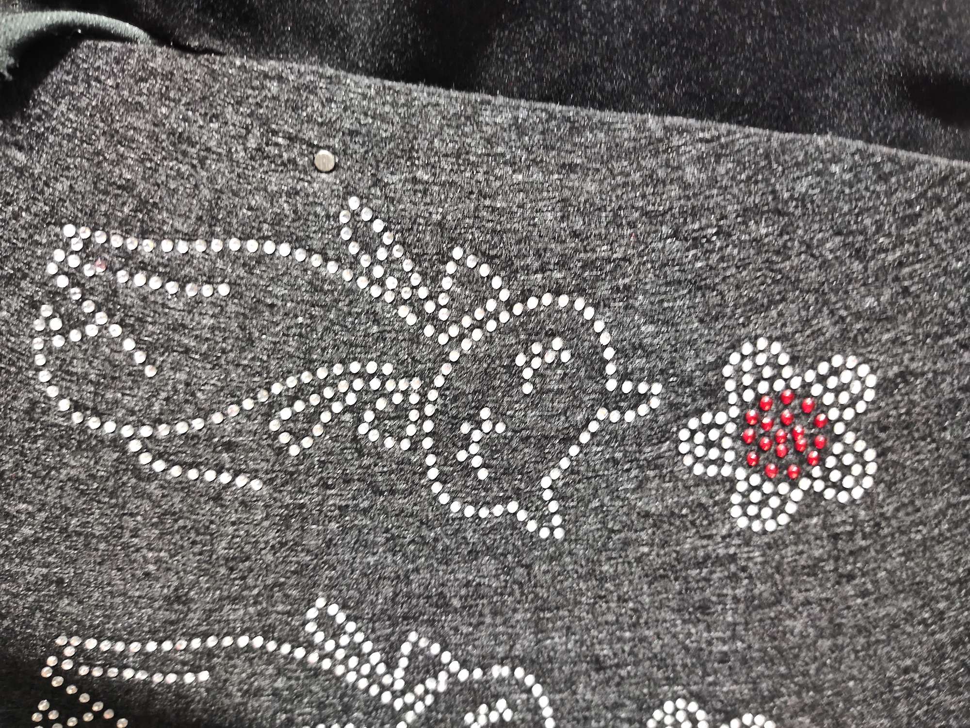 Little cat detail image 1