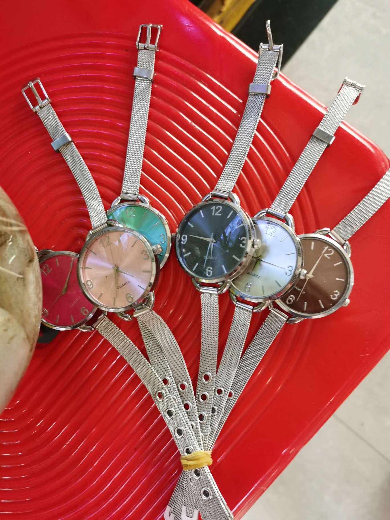 Steel wire fashion watch Specification image