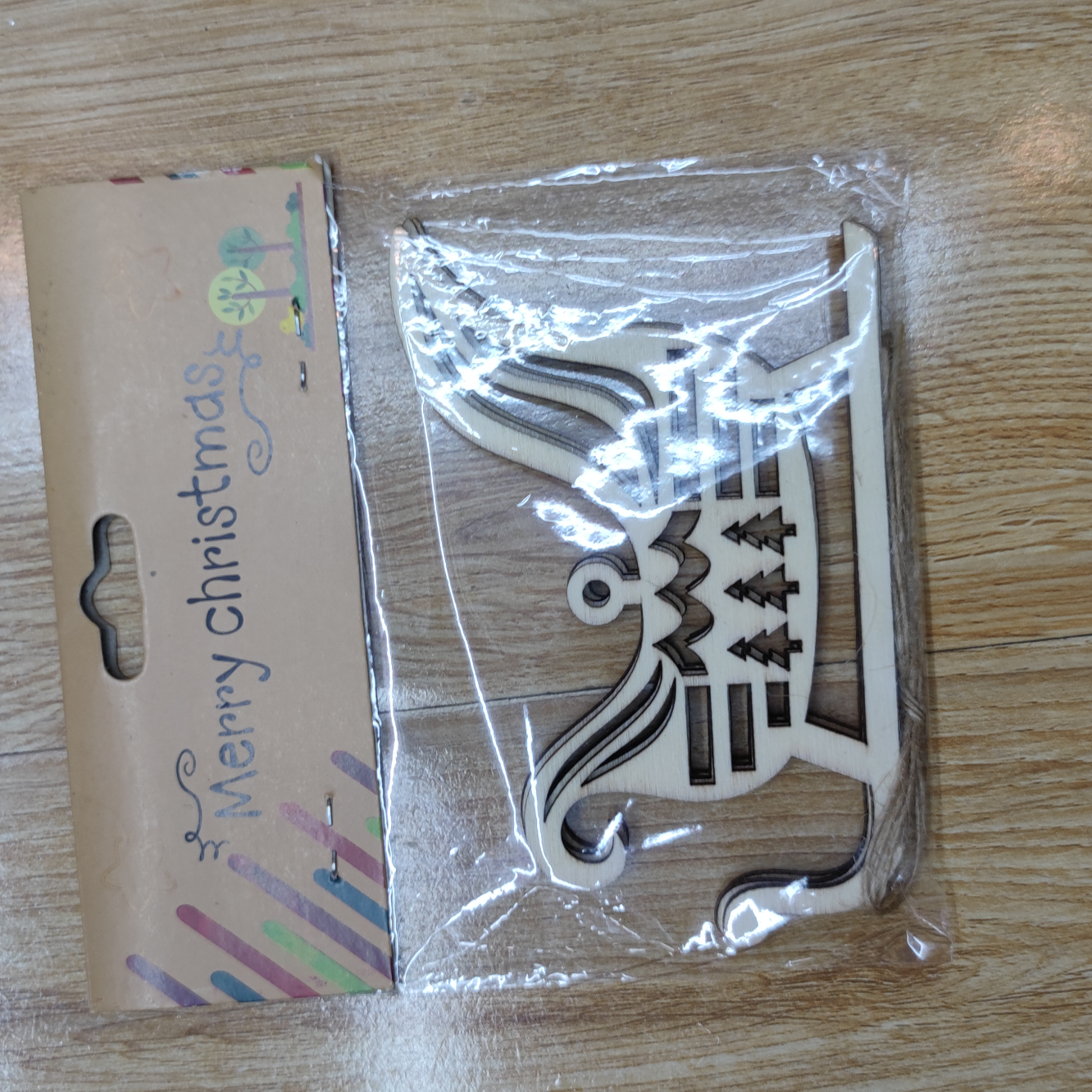 8183 木头片挂件 每包三片 欢迎询价