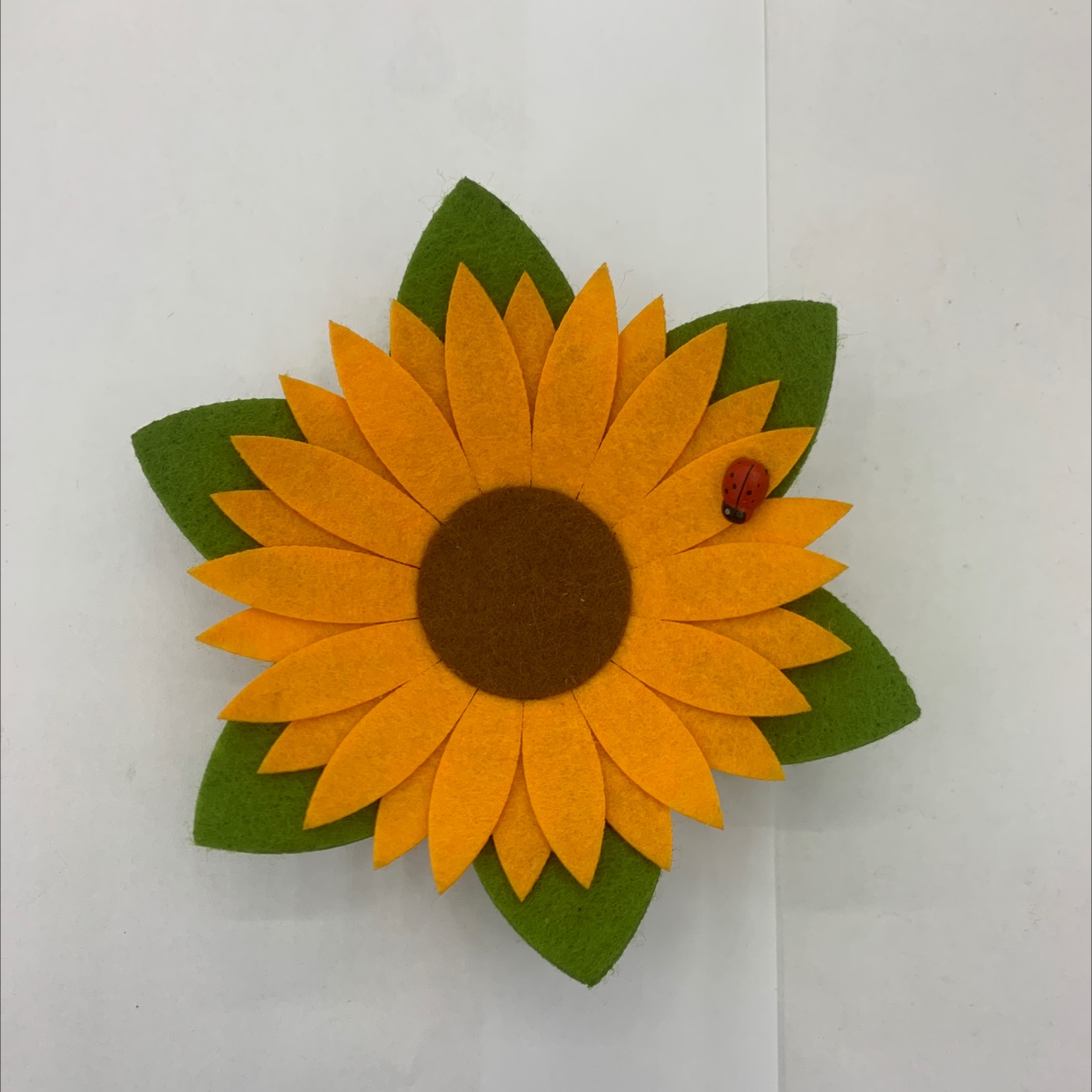 Small sunflower plate non-woven fabric felt cloth with ladybug orange color