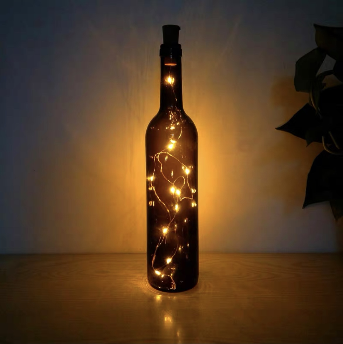 Glowing red wine bottle Wishing bottle Lucky Star Drift Bottle Bar decoration Simple colored glass bottle cork light string dark brown bottle warm white light