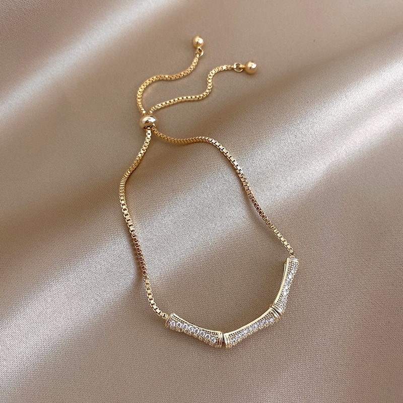 Zircon bamboo joint bracelet, a unique and simple design for women on Instagram, is a student best friend bracelet with a touch of elegance and is a popular online accessory