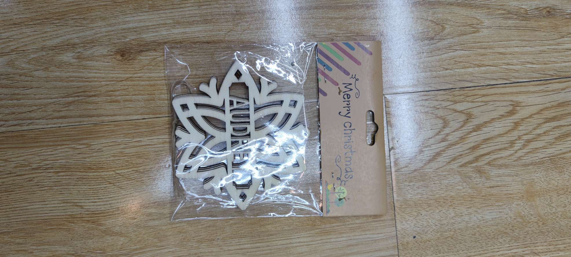 8156 木头片挂件 每包三片 欢迎询价产品图