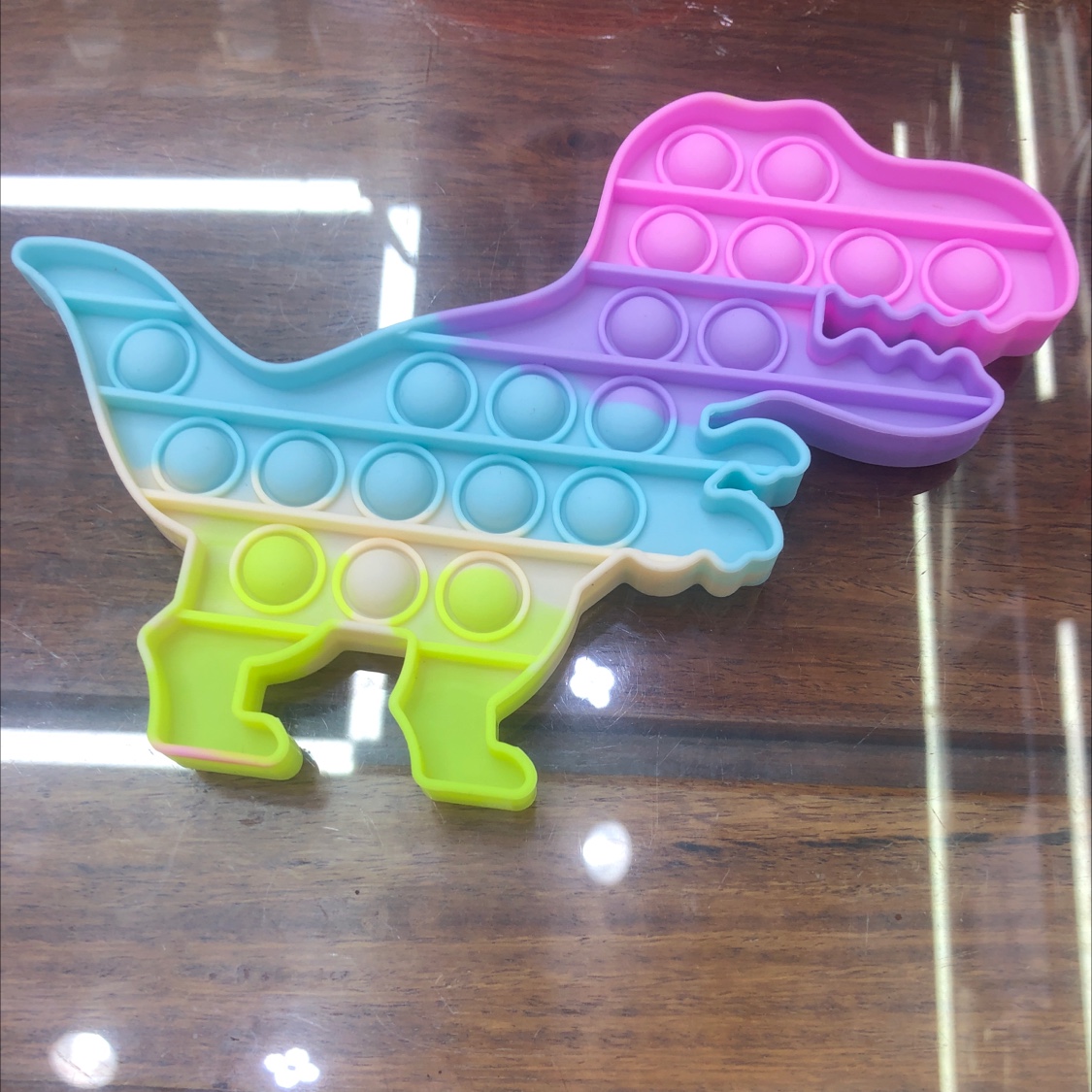 马卡龙恐龙硅胶中