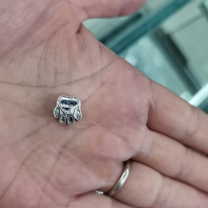 Bear paw perforated beads