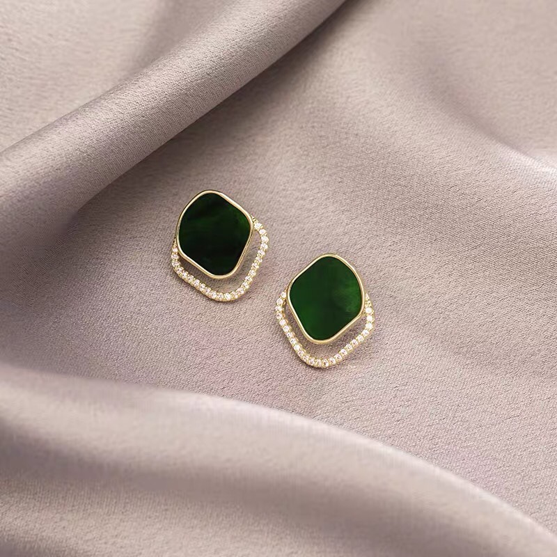 French romantic elegant noble temperament sweet small fresh fashion boutique earrings
