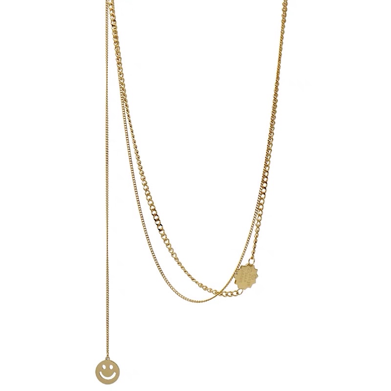 Light luxury multi-layer smiling face necklace, hip-hop style collarbone chain, Jieya steel decoration Application Scenario