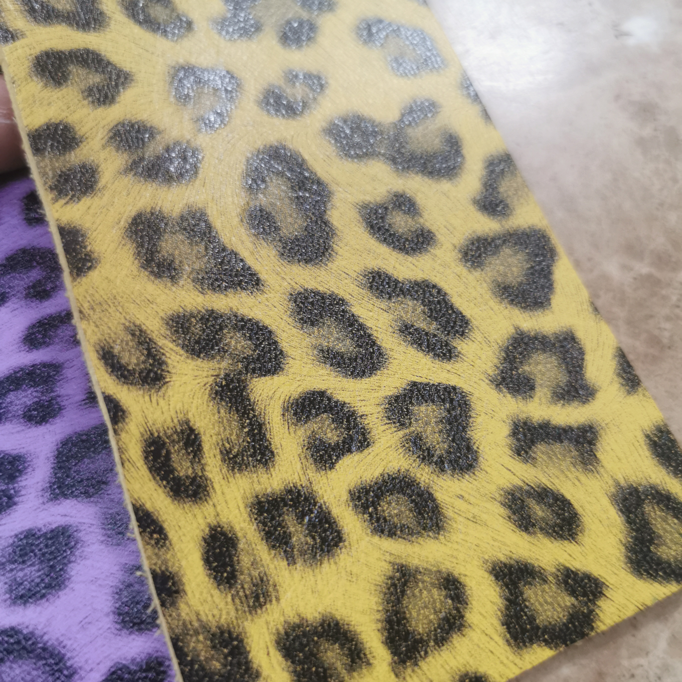 Microfiber leather yellow leopard print leather fabric manufacturers direct