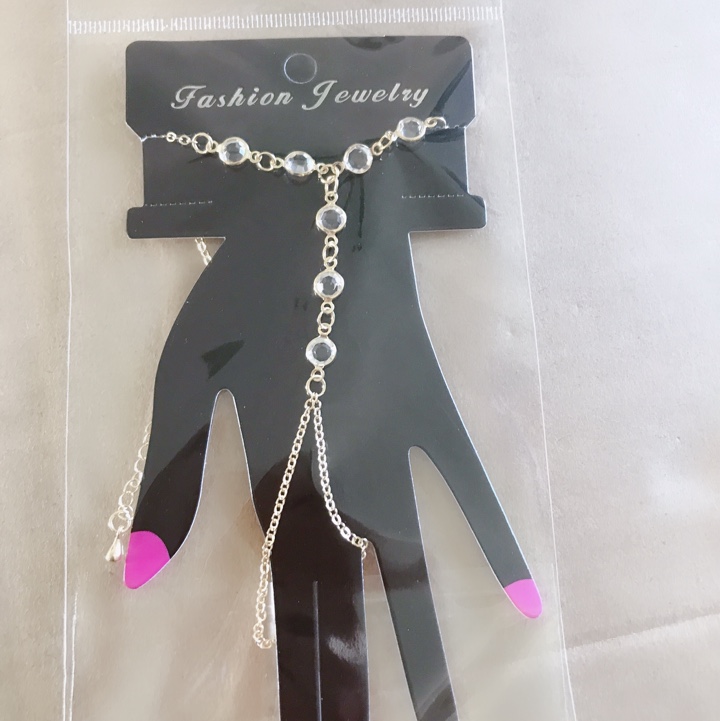 网红款水晶韩版个性夸张连指手链水晶钻戒指手镯组合新娘结婚配饰首饰女潮流图