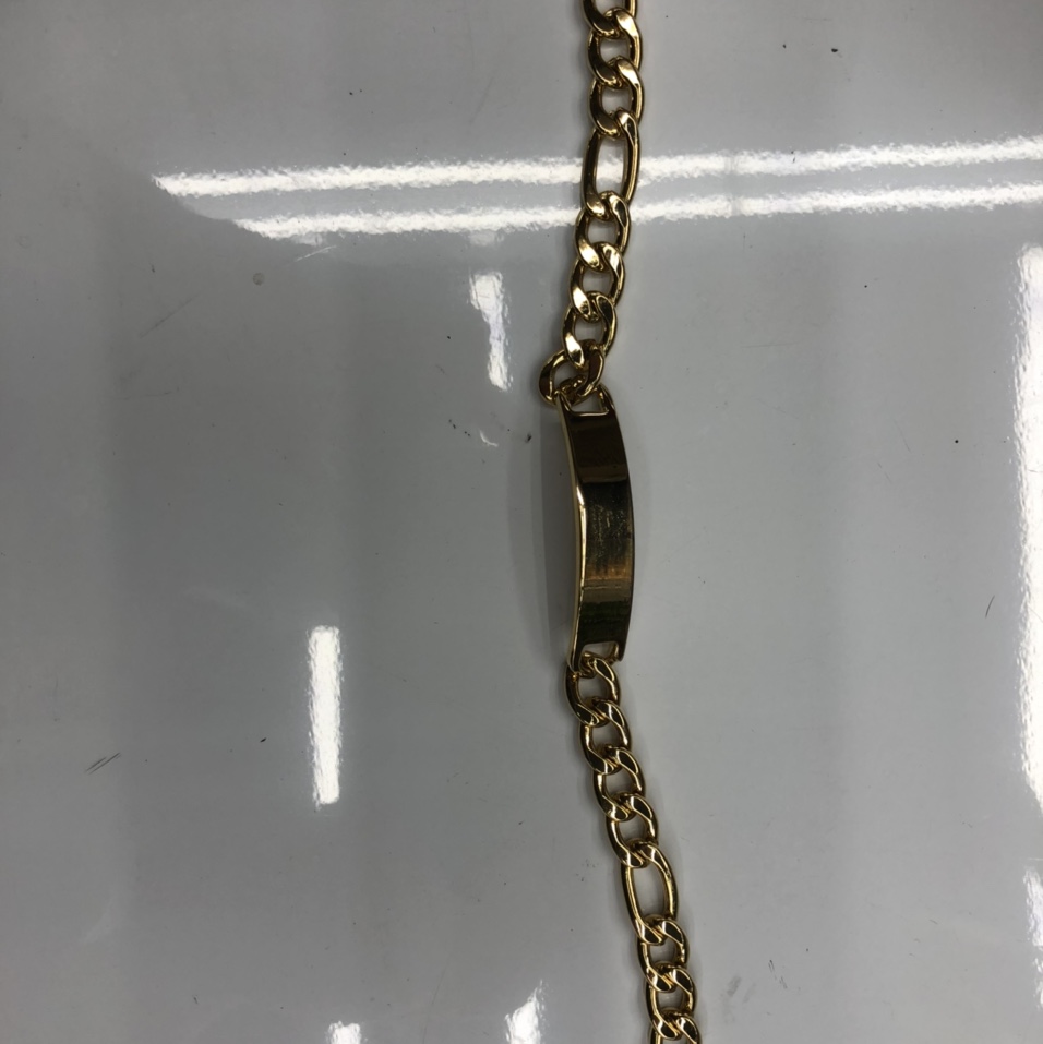 不锈钢手链弯片光板金搭配上黑色牛仔裤3333