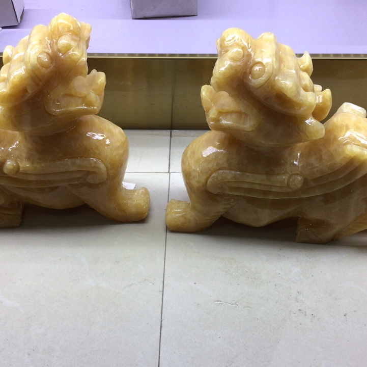 Yellow jade PI Xiu
