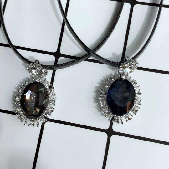 88 Fashion necklace gold