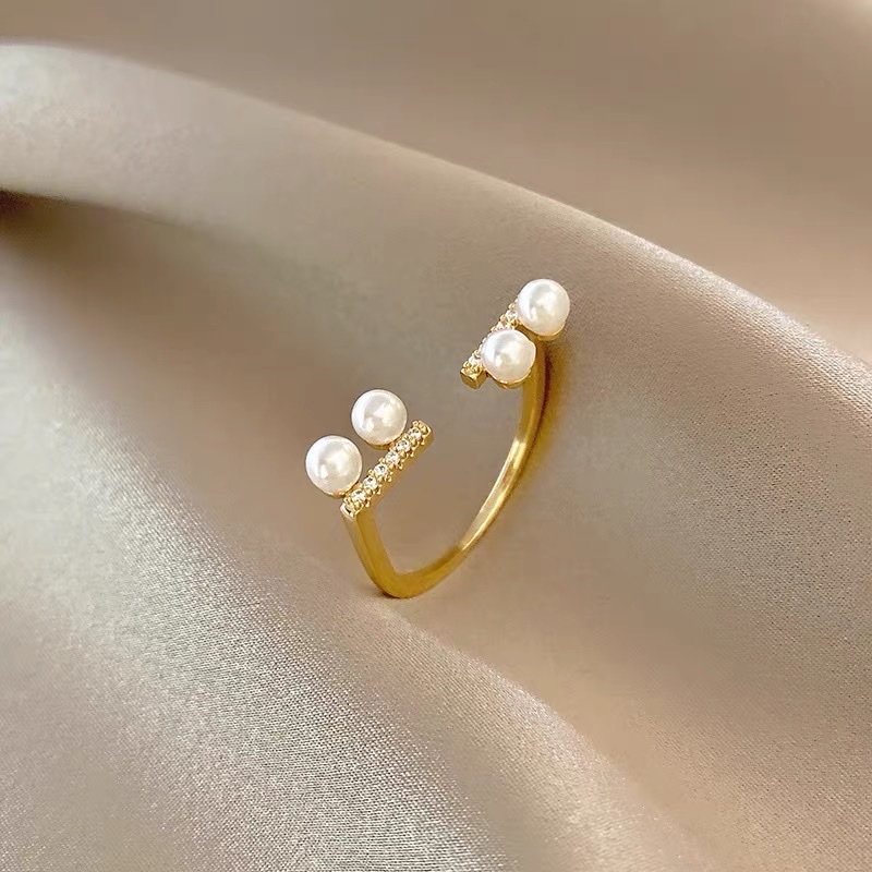 A classic and trendy Korean-style ring with a fashionable pearl style that is versatile for girls Specification image