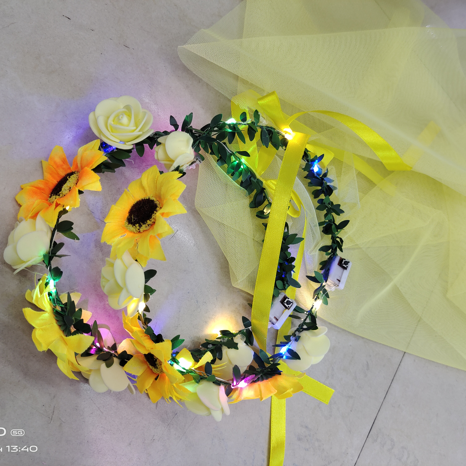 Luminous Sunflower Garland Veil Manufacturers Direct Sales