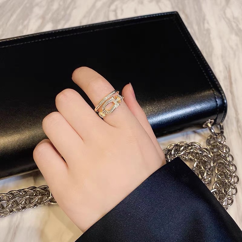 A new Hong Kong-style Hepburn retro fashion and trendy light luxury ring Specification image