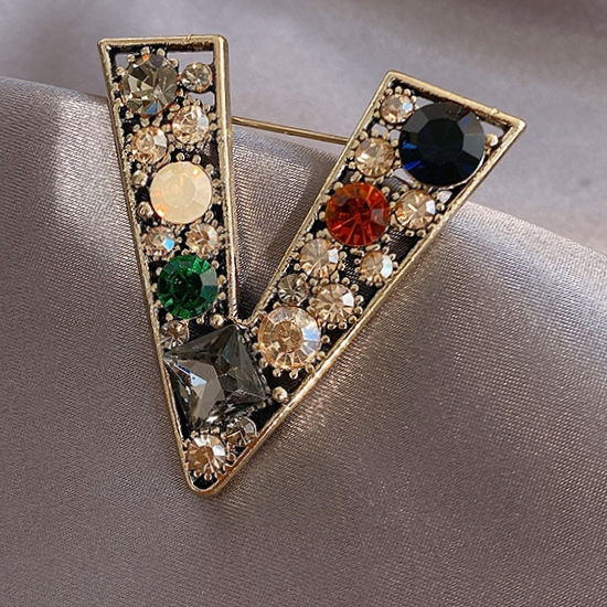 Brooch 400