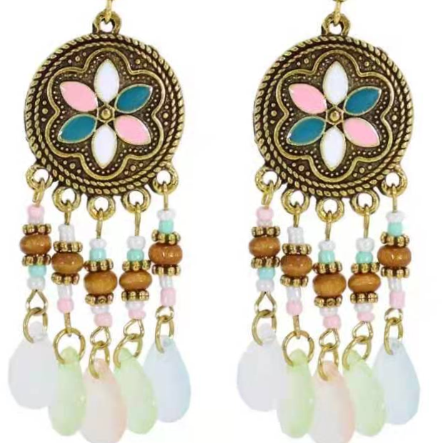 2021 D40 fashion accessories Bohemian fringe earrings exaggerated European and American crystal earrings long thin