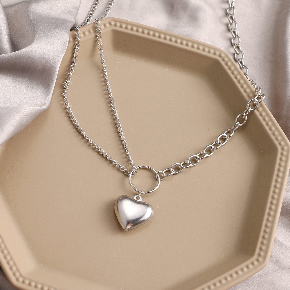 Korean version cross-border new hollowed-out heart-shaped chain necklace, ins punk style multi-chain collarbone chain HZS1828 detail image 1
