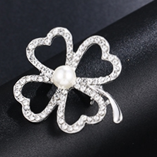 Brooch 345