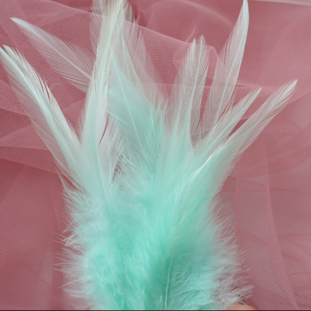Feather white tips 5-6 inches light green