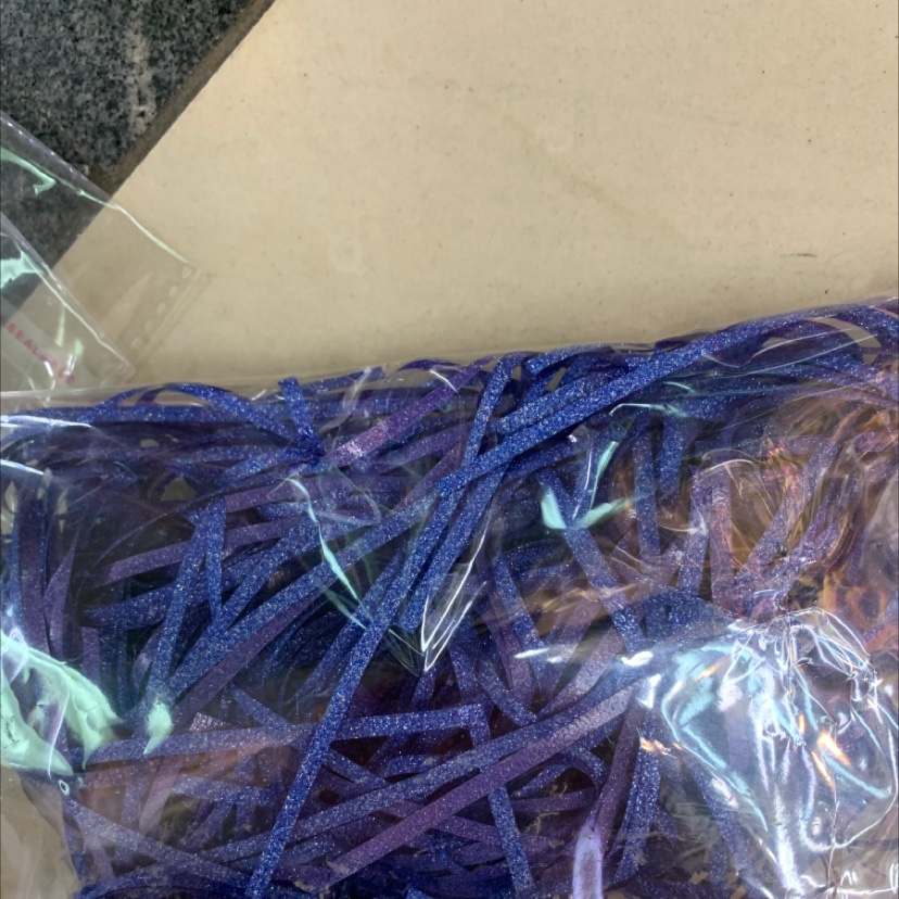 The Feilong Flower custom-made internet-famous sparkling royal blue wedding candy and red wine gift box is filled with mid-to-high-end paper threads detail image 1