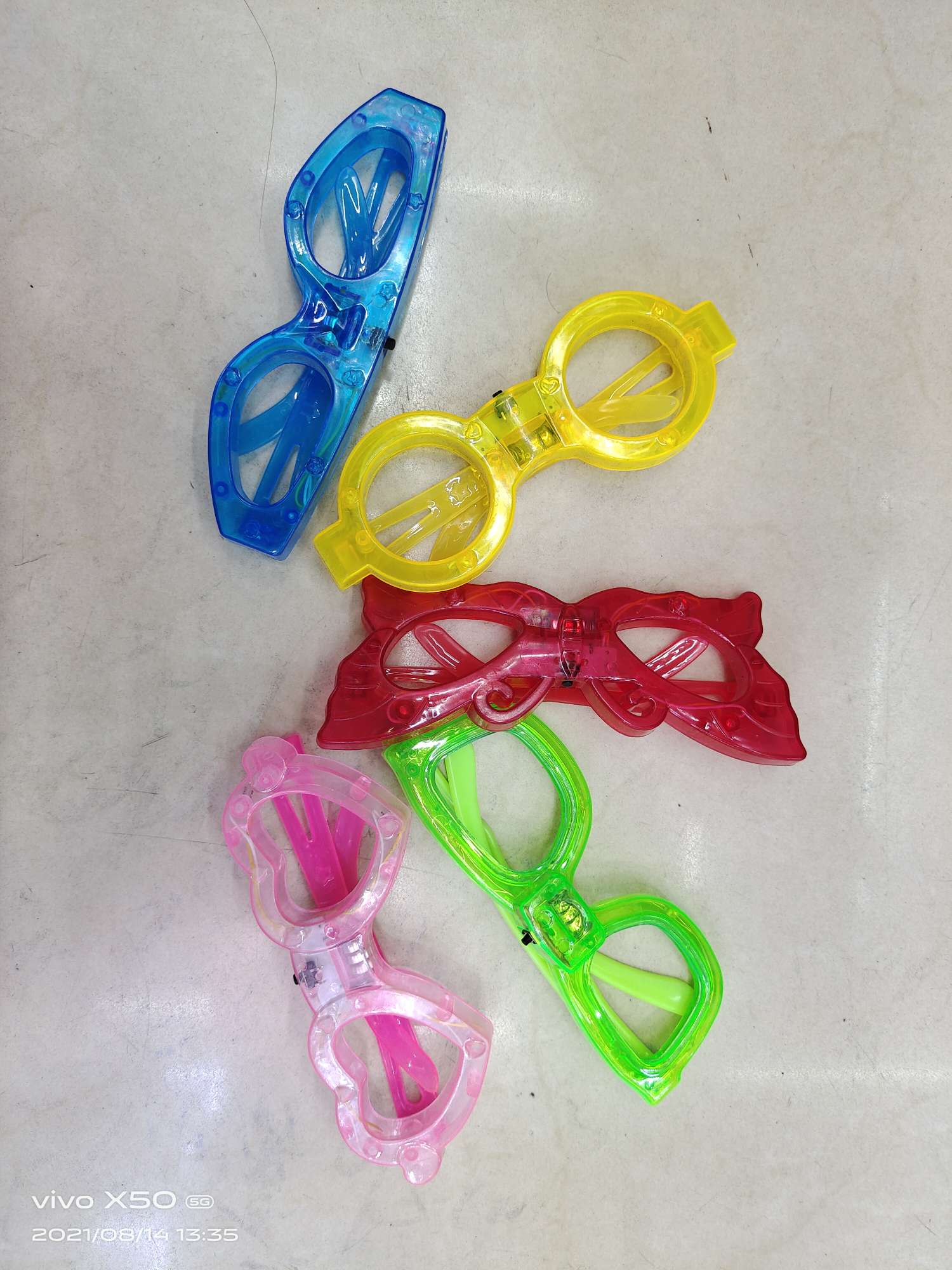 Luminous Glasses Manufacturers Direct Sales Of Various Styles Application Scenario