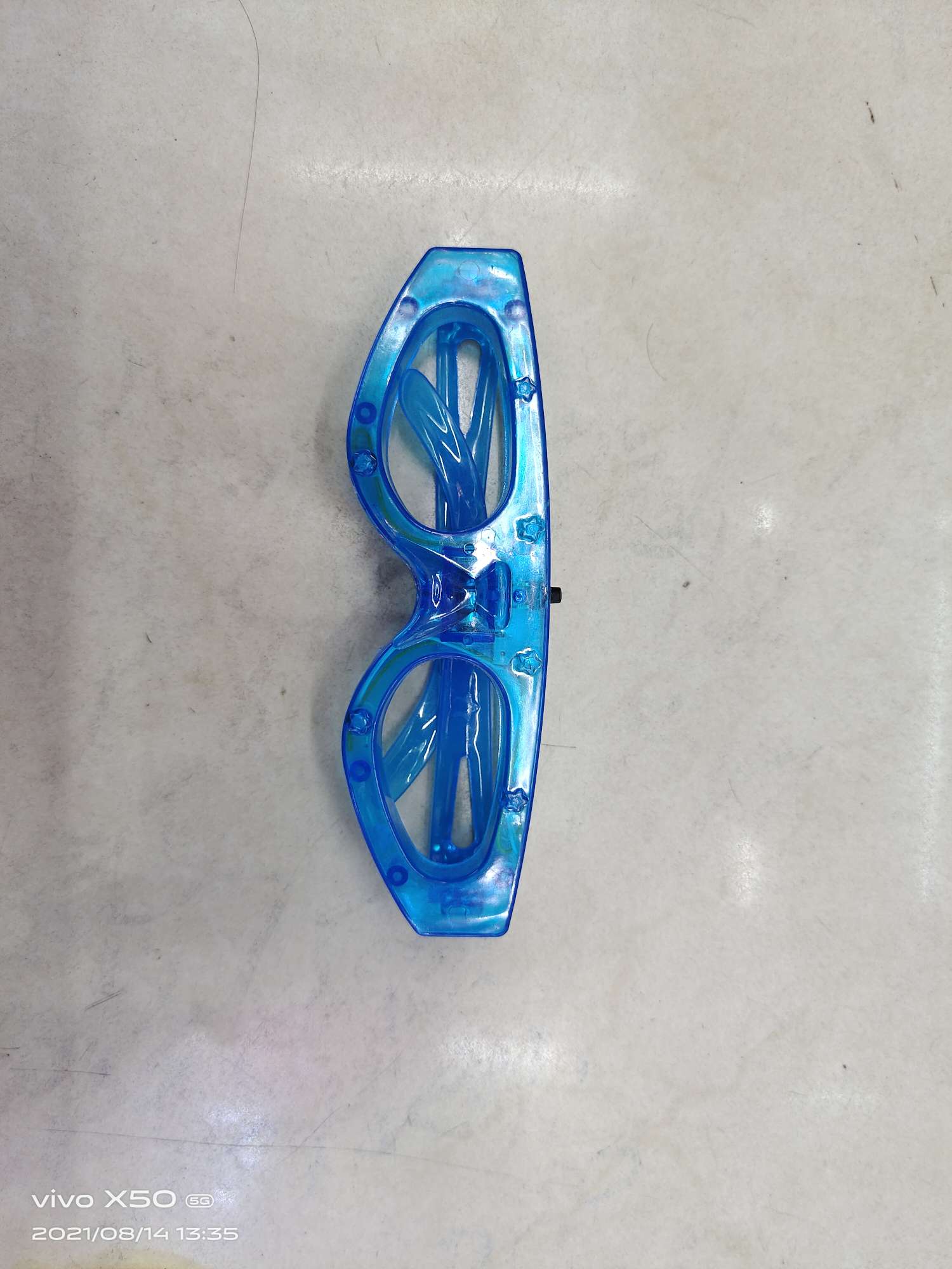 Luminous Glasses Manufacturers Direct Sales Of Various Styles full figure