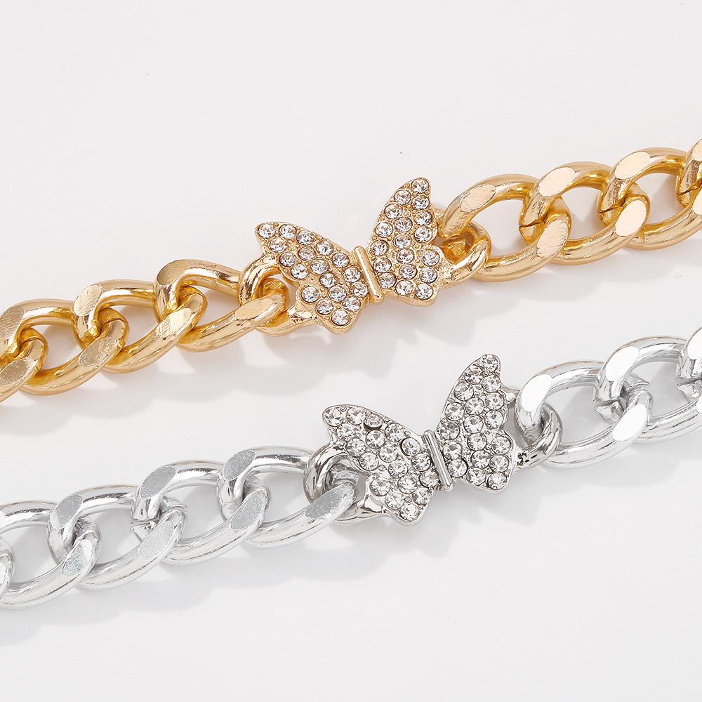 B1348 Fashionable hip-hop simple punk style butterfly bracelet, European and American alloy diamond-encrusted exaggerated thick chain bracelet for women Application Scenario
