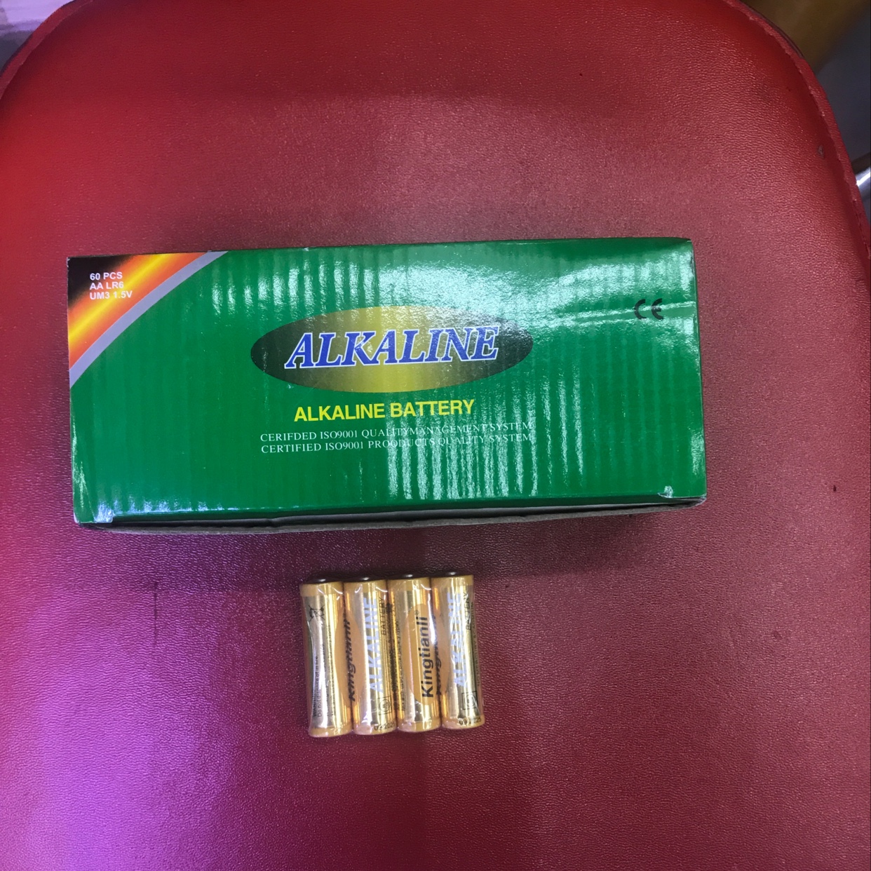 简装5号碱性电池，一盒60节，一件20盒，也是1200的一件。高强力电池。