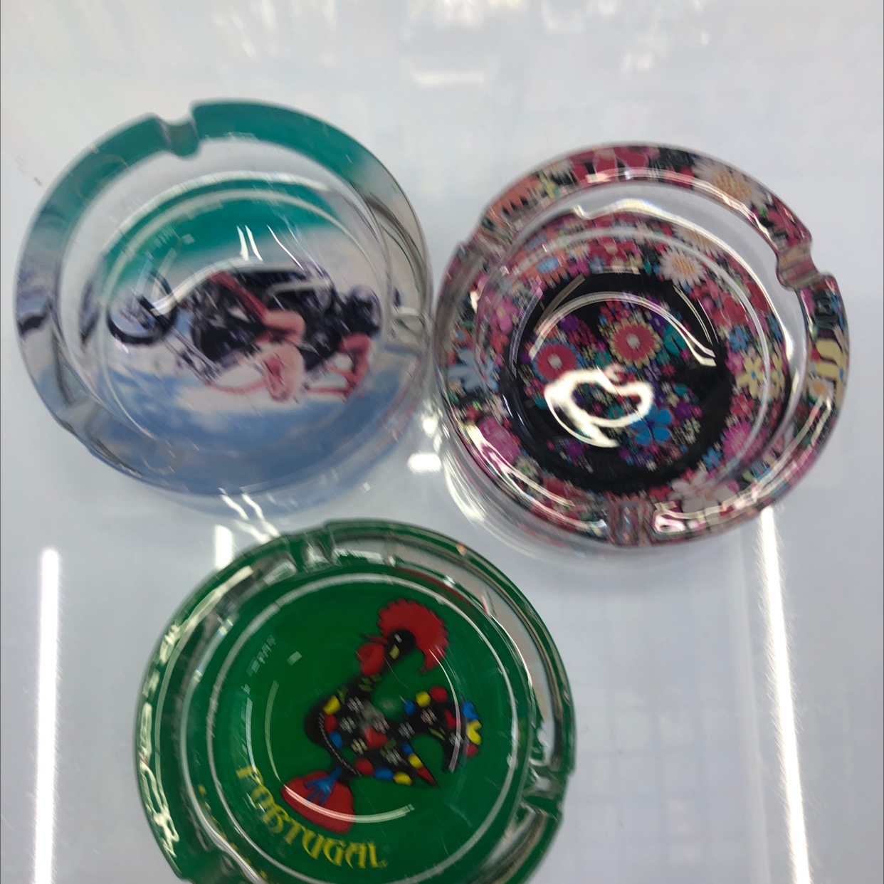 玻璃烟灰缸圆展示盒