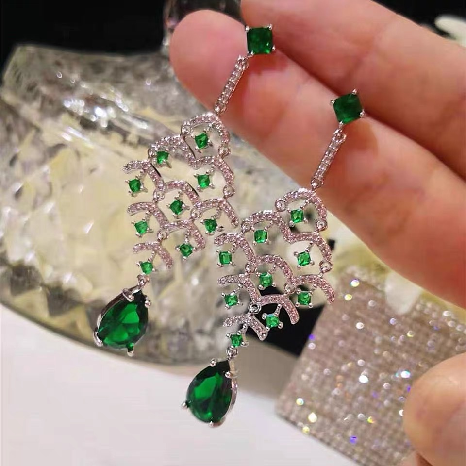 وأقراط الزركونيوم في الغلاف الجوي العلوي details Picture