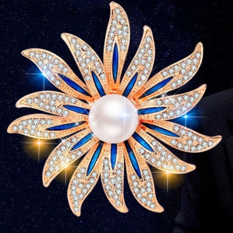 Brooch 440