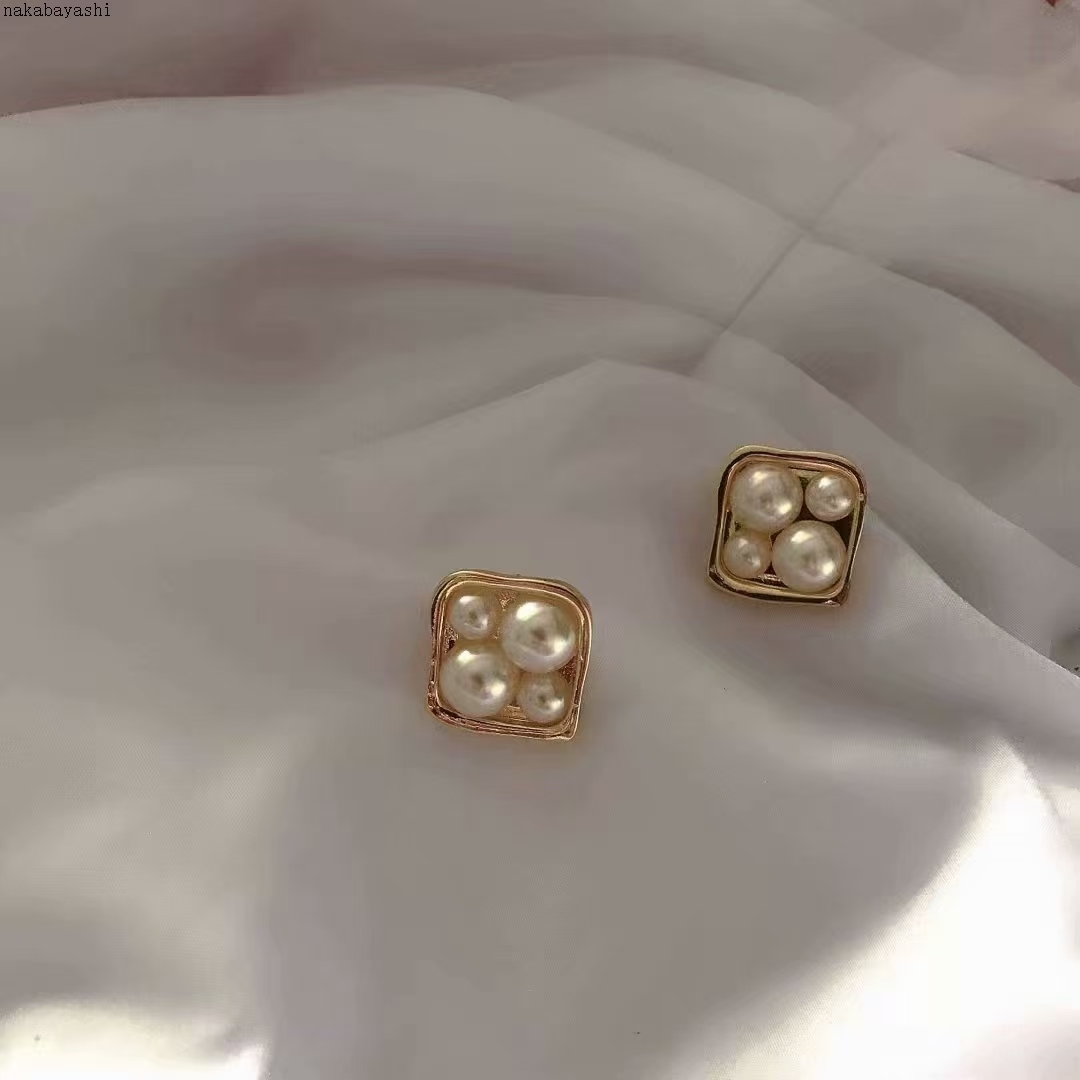 韩国东大门法式复古珍珠几何方形耳环女简约百搭气质耳钉耳饰