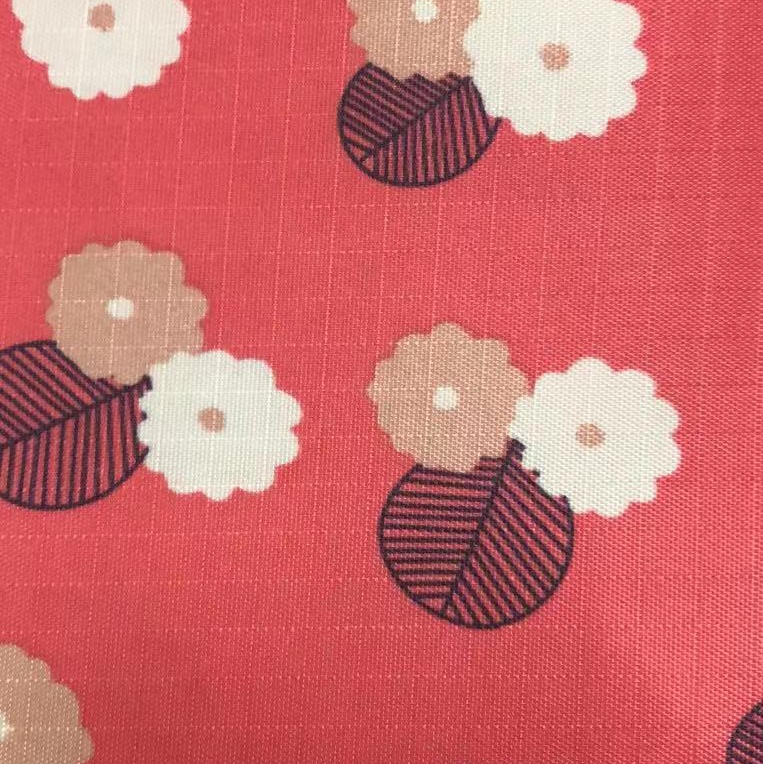 紫红色小花洗漱包桌布pvc防水