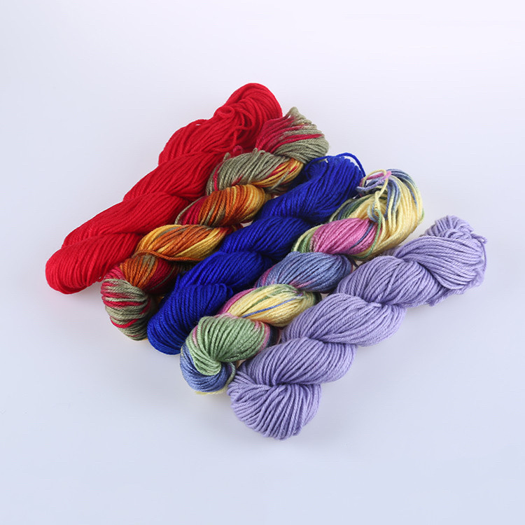 Direct sales and wholesale of cross-border best-selling products such as twisted acrylic yarn, hand-knitted segmentally dyed gradient yarn balls, and DIY crochet thread from the manufacturer detail image 3