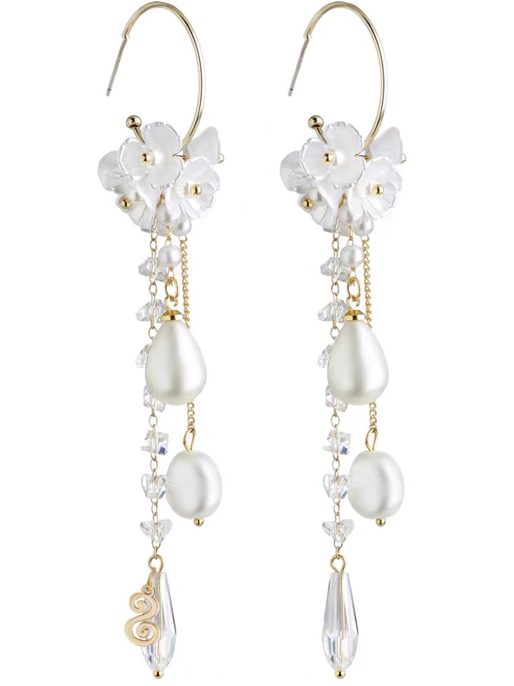 Clover pearl earrings, long star shell earrings, retro, exquisite, high-end and elegant zirconium earrings details Picture
