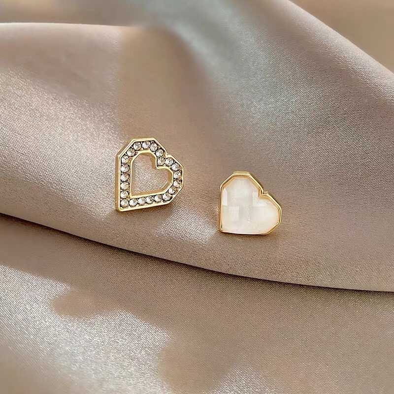 Original design, classic and versatile, cute ear studs for energetic girls