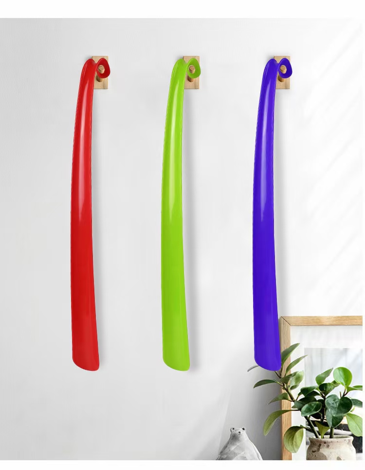 The hook doesn't ask for a shoe flap Specification image