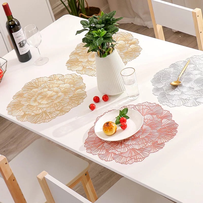 Floral European-style placemats, PVC hollowed-out gold-embossed table MATS, hotel heat insulation and anti-slip coffee coasters, steak plate MATS detail image 9