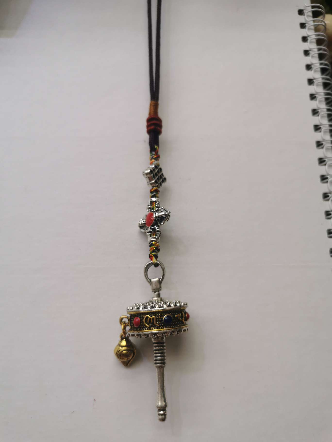 وتم تحويل السبائك بخمس قطرات من الزيت إلى حقيبة الظهر CY0034. Item Picture